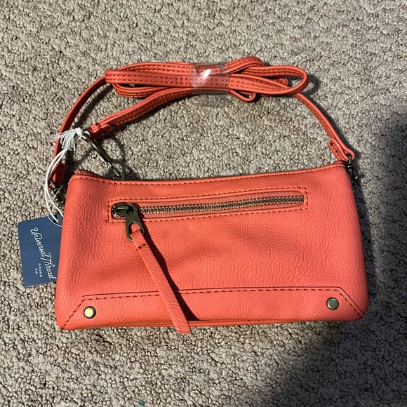 Universal Thread Crossbody - Picture 3 of 4
